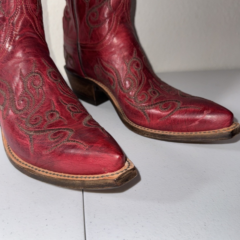 Lucchese Womens Red Burnished Mad Dog Goat Leather Cowboy Boots 8 Studded 🤠 - Picture 7 of 16